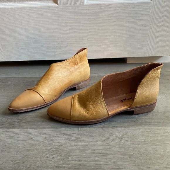Free People Royale D'Orsay Point Flats Leather EU 39 US 8.5 Classic Academia Tan - Picture 2 of 11